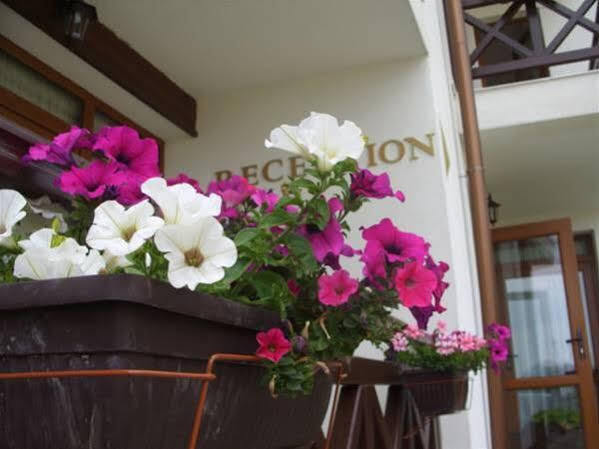 Mountain Lake Hotel Smolyan Exterior photo